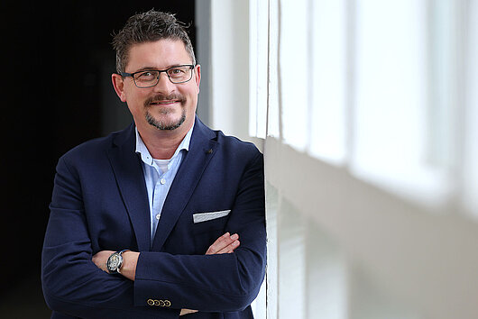 Boris Wehr, Goodbye
Durchschnitt. Ihre Chance für die Bäckerbranche. Boris Wehr, Goodbye
Durchschnitt. Ihre Chance für die Bäckerbranche.